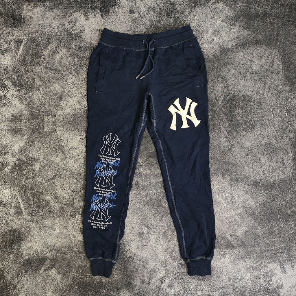 (29-31) New Era NY Yankees Jogger Pants