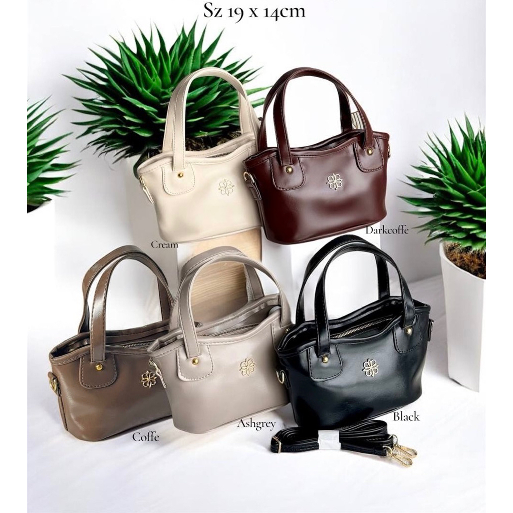 TAS SELEMPANG DAVINA