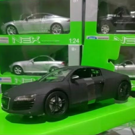 Diecast Welly Skala 1:24 Audi R8 V10 Black Matte Baru Bukan Bekas Komplit