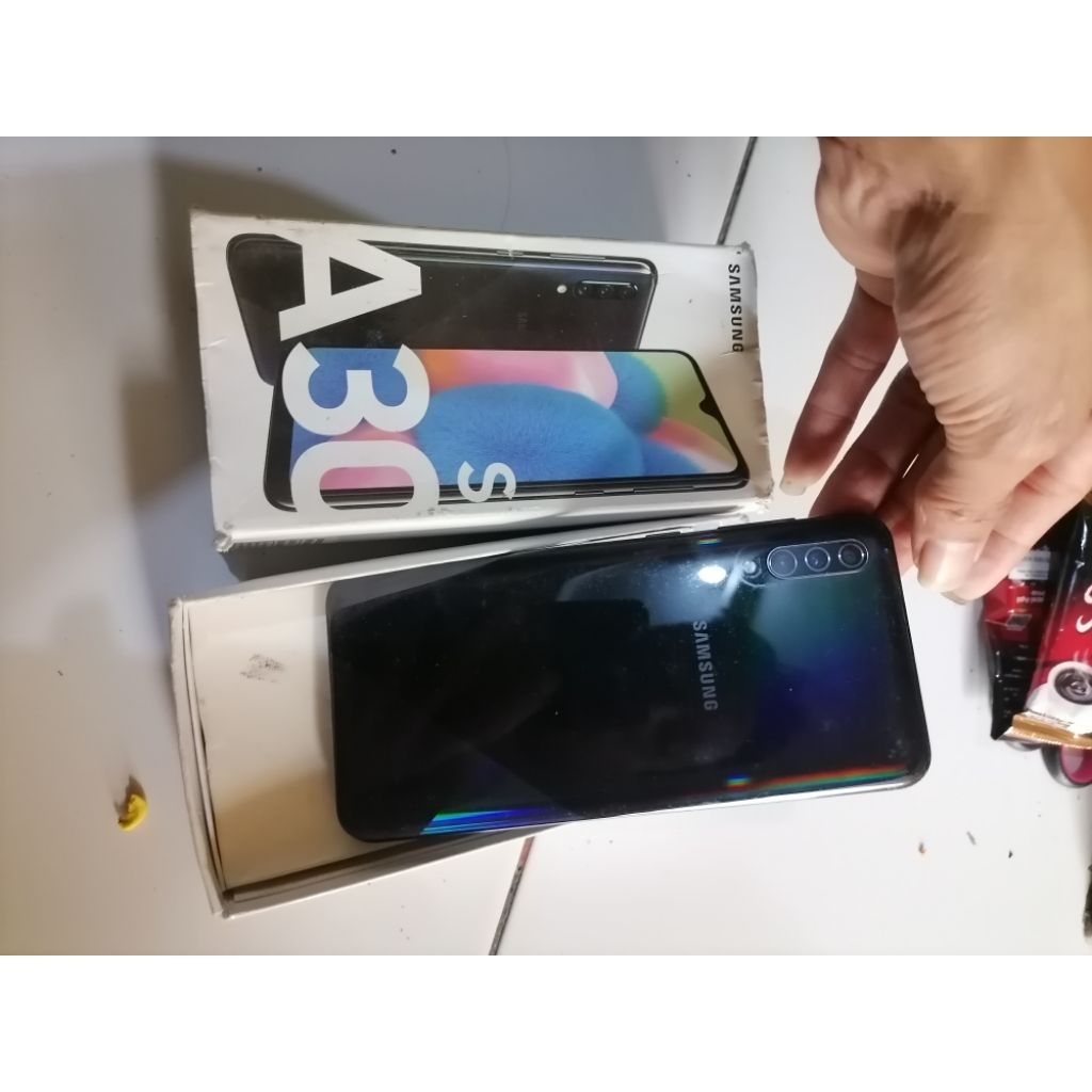 samsung a30s (matot)