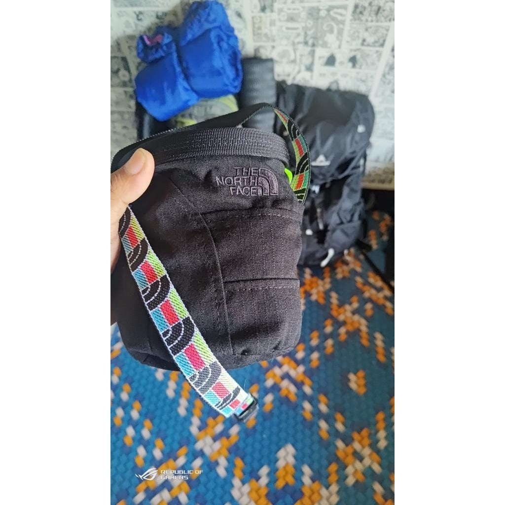 Tas Selempang TNF