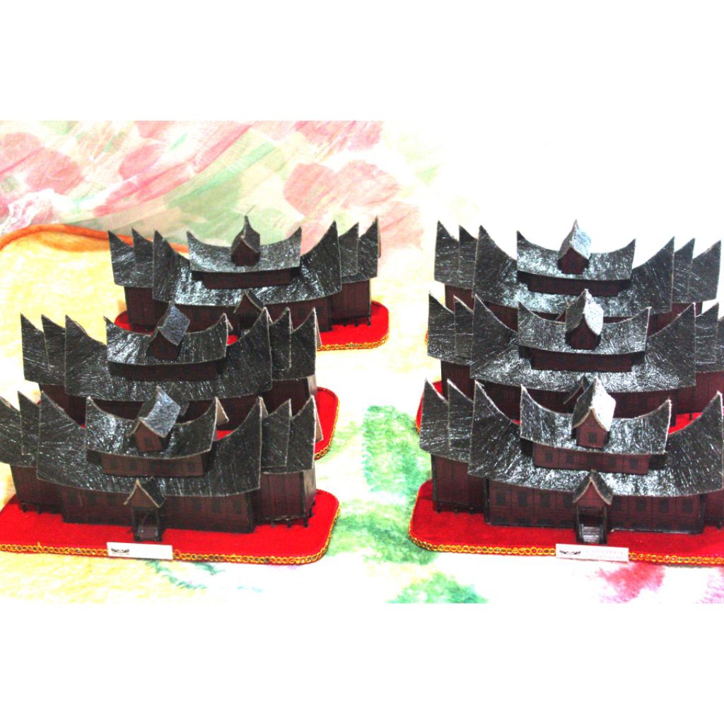 miniatur rumah gadang, miniatur istano basa pagaruyung