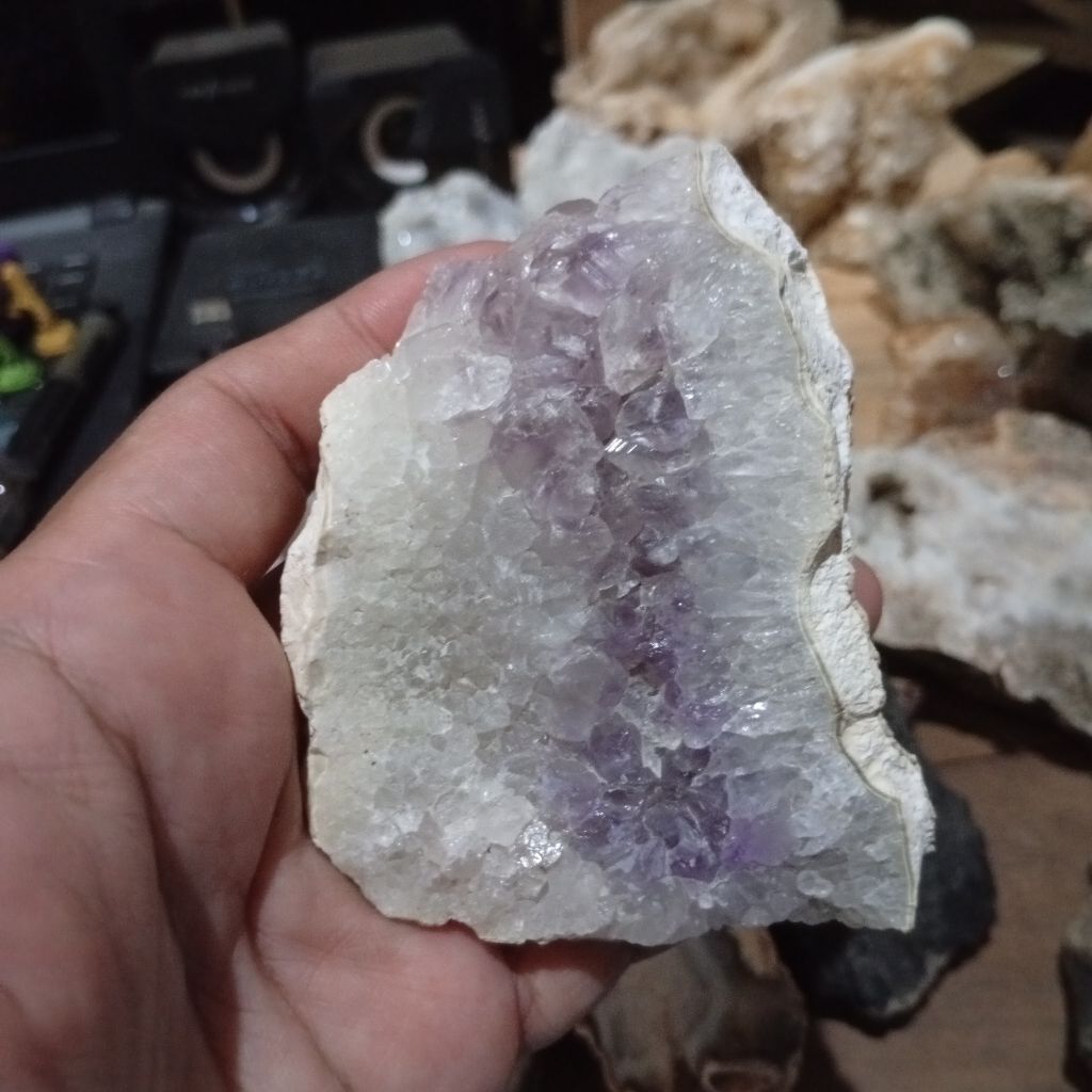 batu kristal geode Amethyst no. 2