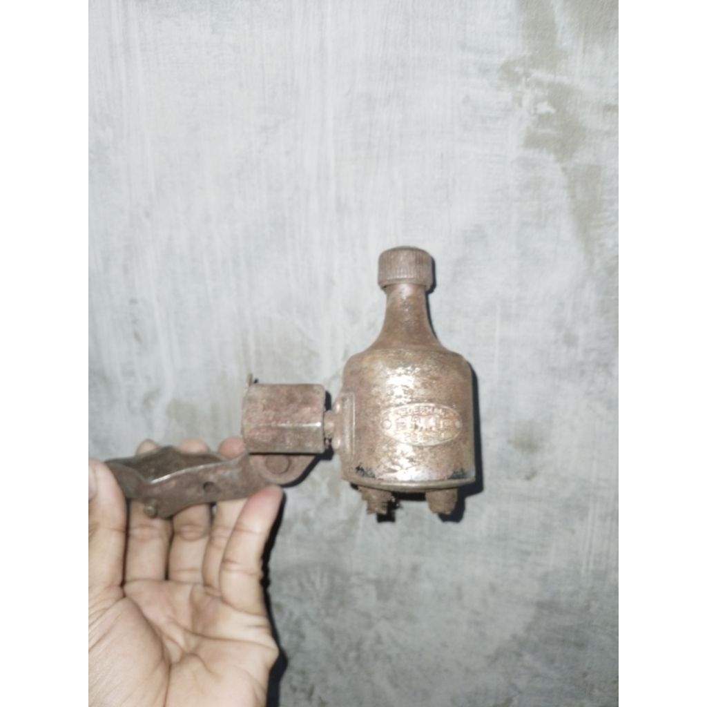 Dinamo sepeda onthel merk Elephant