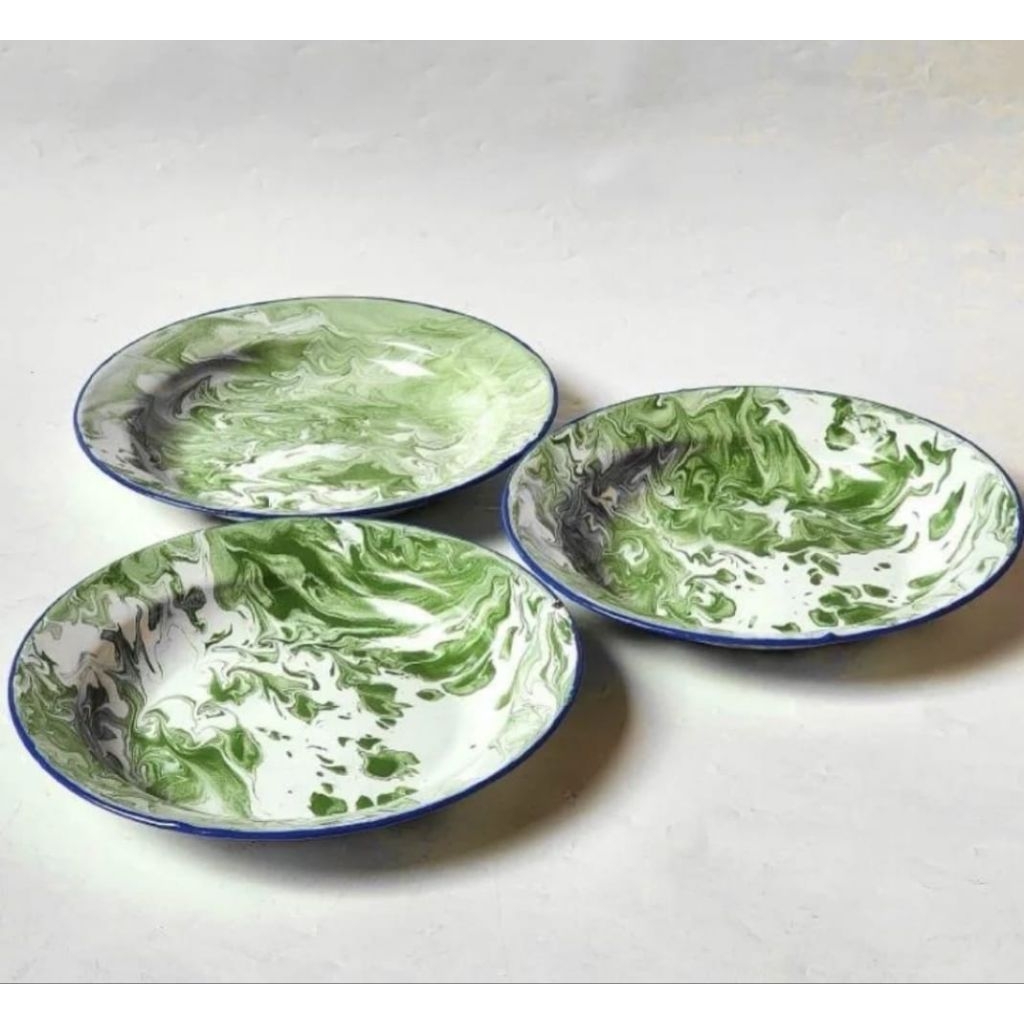 Piring jadul enamel motif blirik tebal - Piring seng blirik jadul - Piring enamel blirik ukuran 20cm