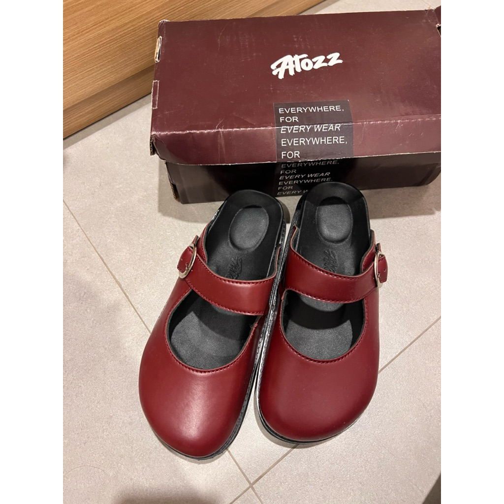 Sepatu Atozz Burgundy