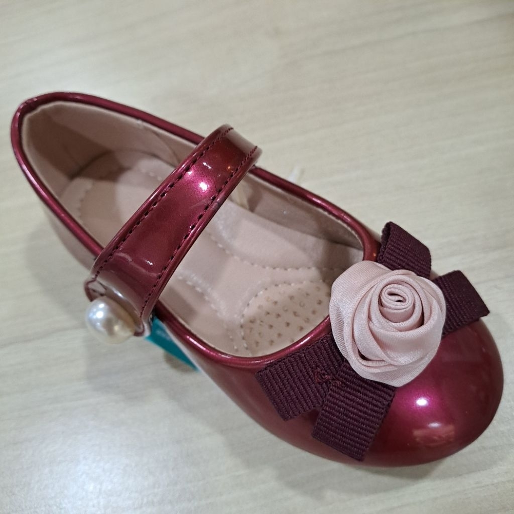 sepatu anak perempuan little M