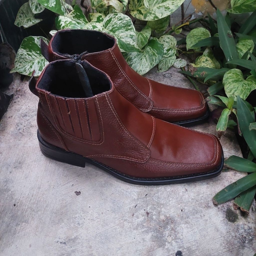 sepatu pantofel second txd size 38(25cm)