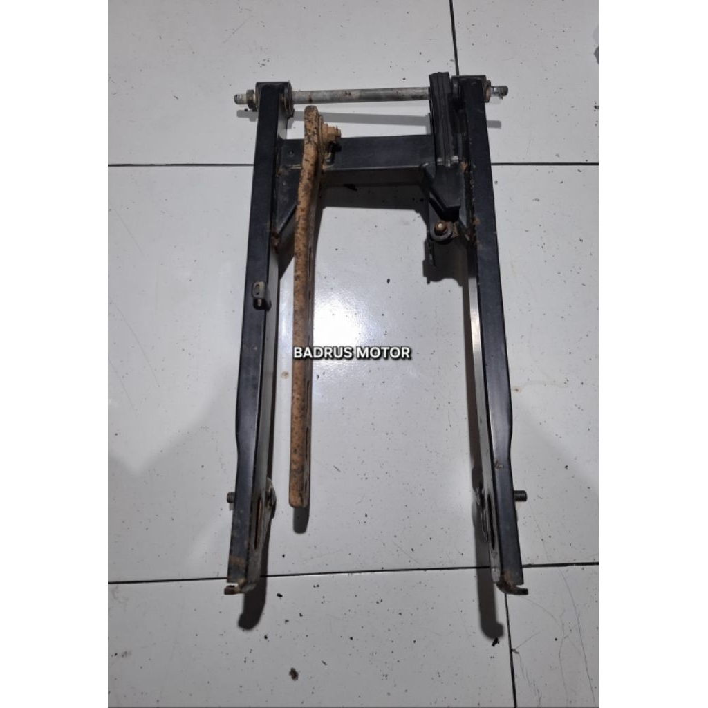 swing arm arem supra x 125 /supra fit new /revo lama ori copotan normal