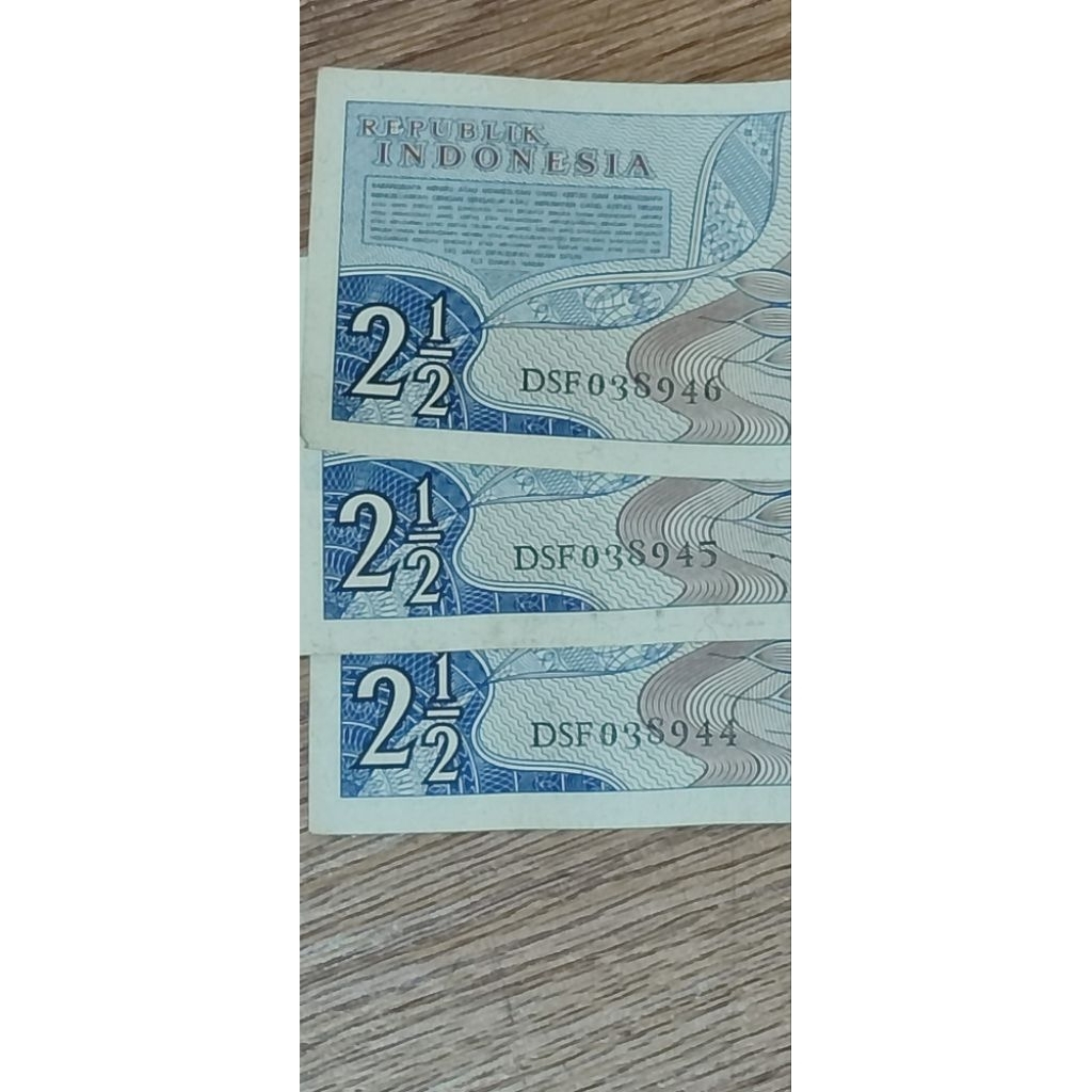 3 lbr no seri urut uang kertas 2½ rupiah th 1961