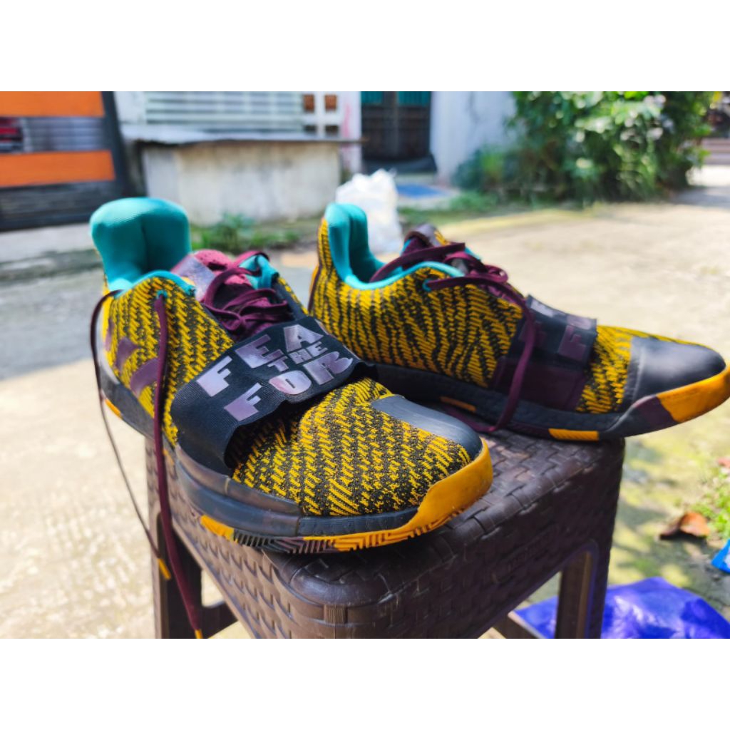 Sepatu Basket Adidas Original Size 46