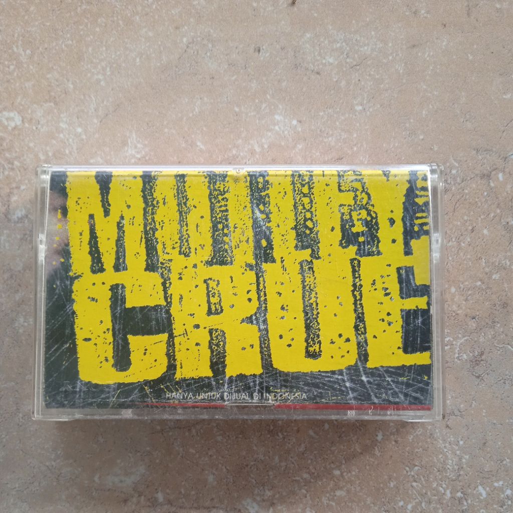 kaset pita Motley Crue self tittle