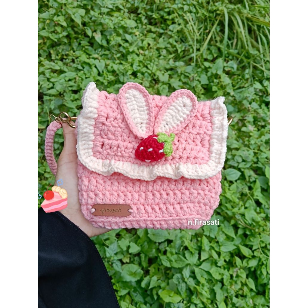 Tas Selempang Rajut Anak Pink Strawberry