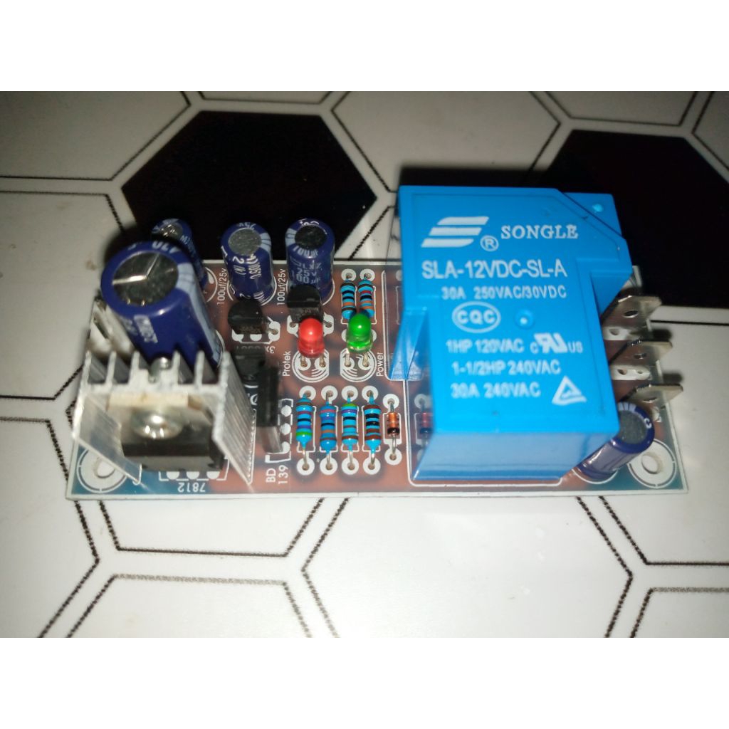 speaker spiker protektor mono