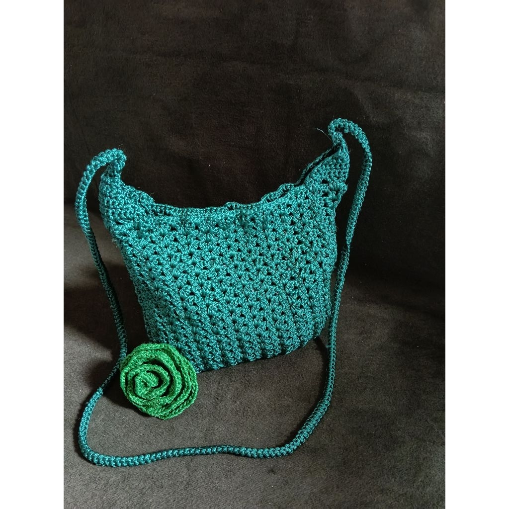 tas rajut hijau buatan UMKM