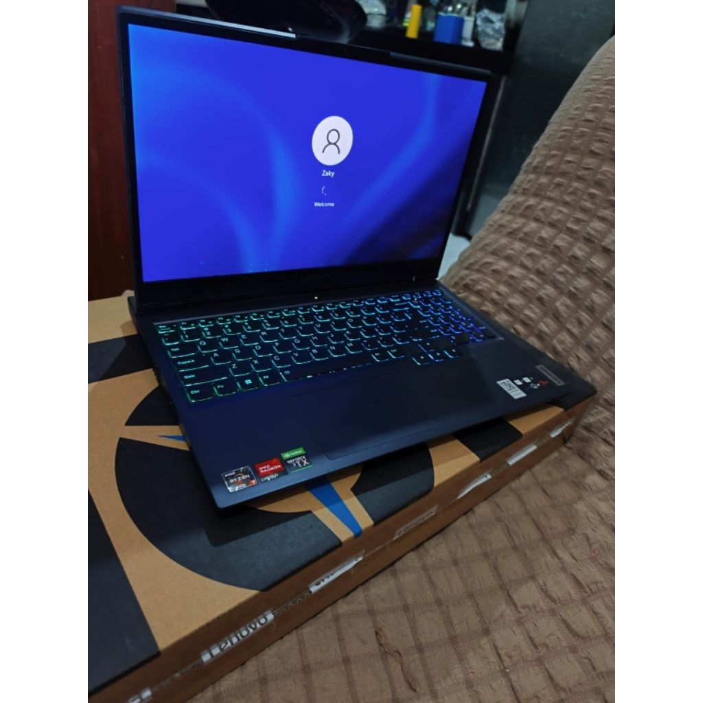 Legion 5  Ryzen 7 5800, ram 16gb ,ssd 512gb , RTX 3050ti layar 165 RGB. Full set