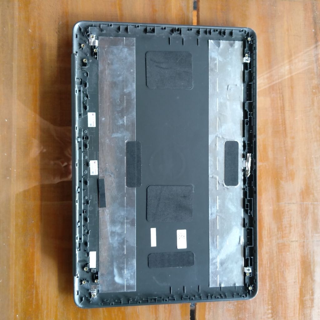 casing cover lcd laptop dell Inspiron 15-5000 model P66F