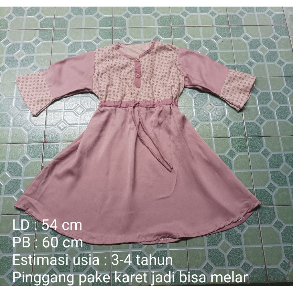 Gamis anak 3-4 tahun preloved