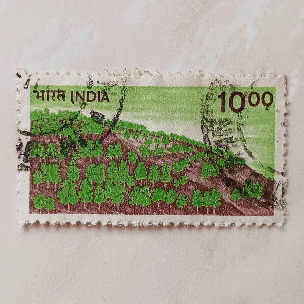 (AA) Perangko India 1984 Definitive Series 1979-1988 - Forest on Hillside 10 rupee Used