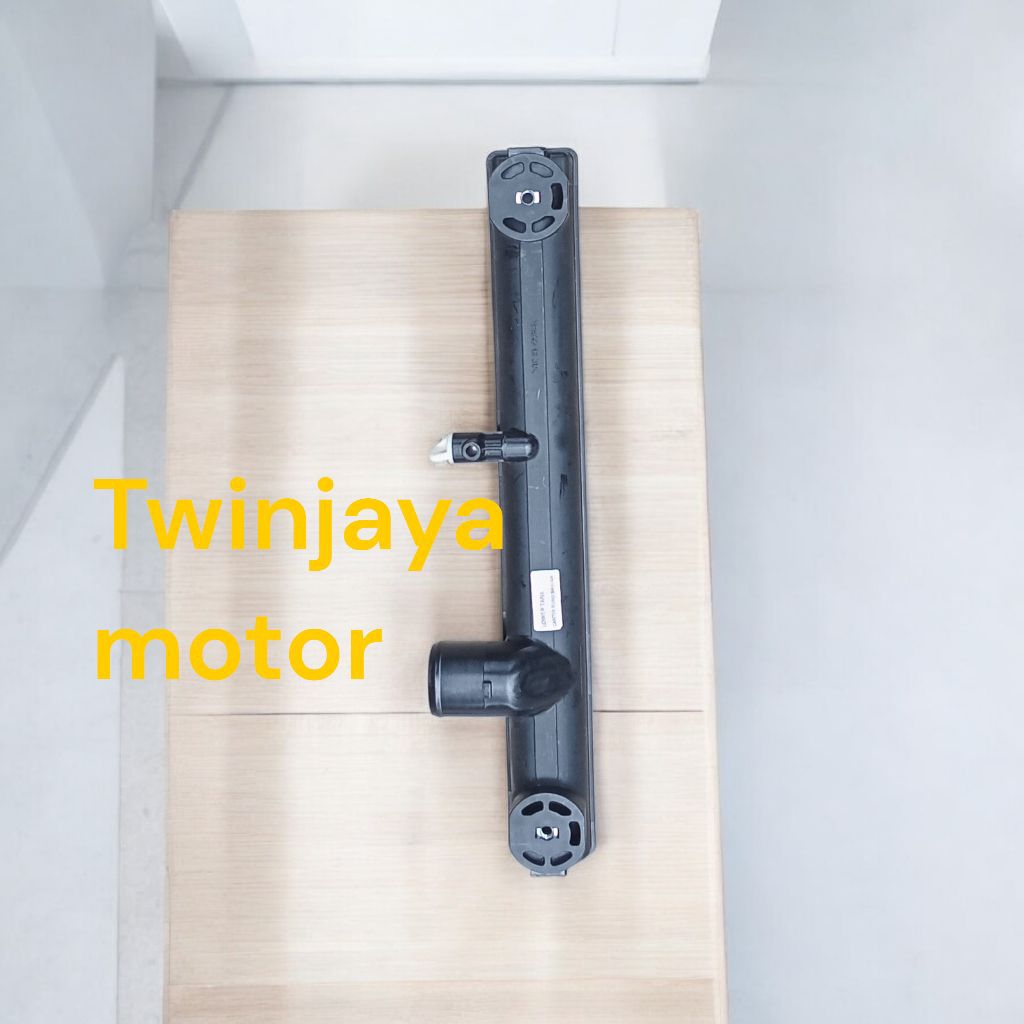 lower tank radiator canter uero4/cover radiator canter uero 4