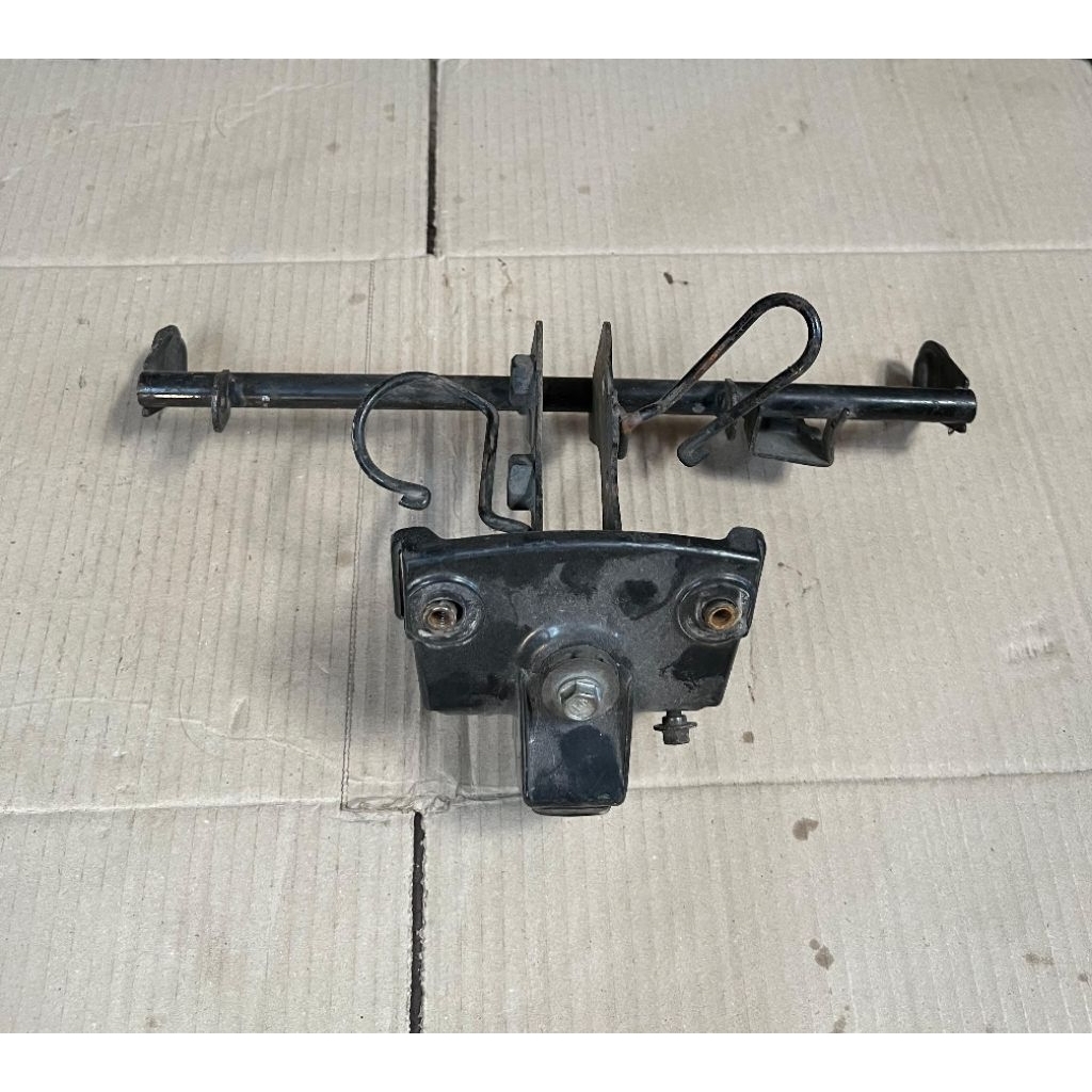 DUDUKAN SAYAP SUPRA 125 FI K41 KYZ ORIGINAL COPOTAN BREKET SAYAP SUPRA 125 FI K41 KYZ ORIGINAL COPOT