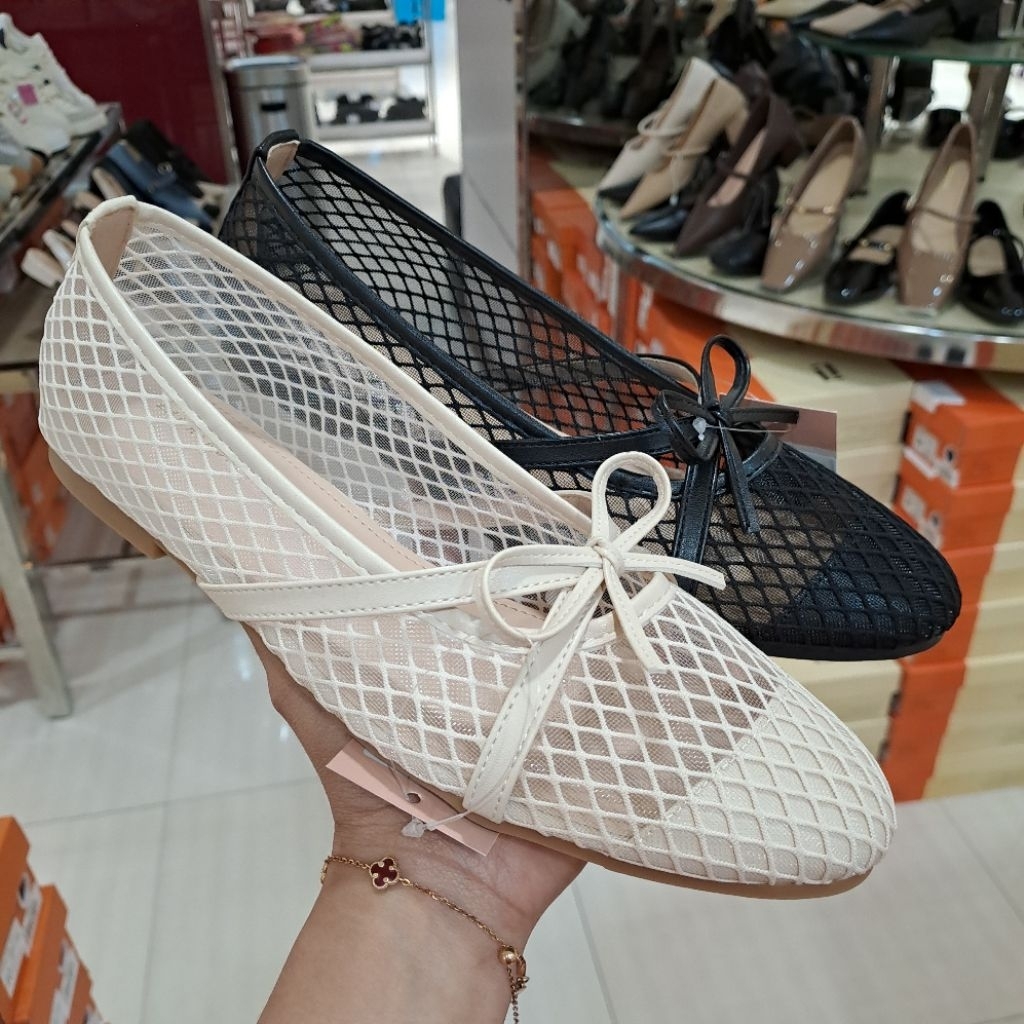 sepatu flat wanita lawrensia