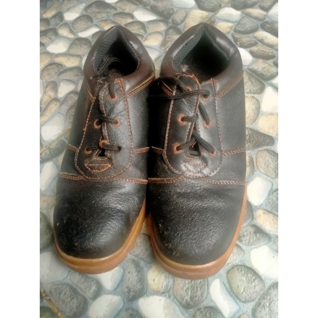 SEPATU SAFETY KINGS SECOND