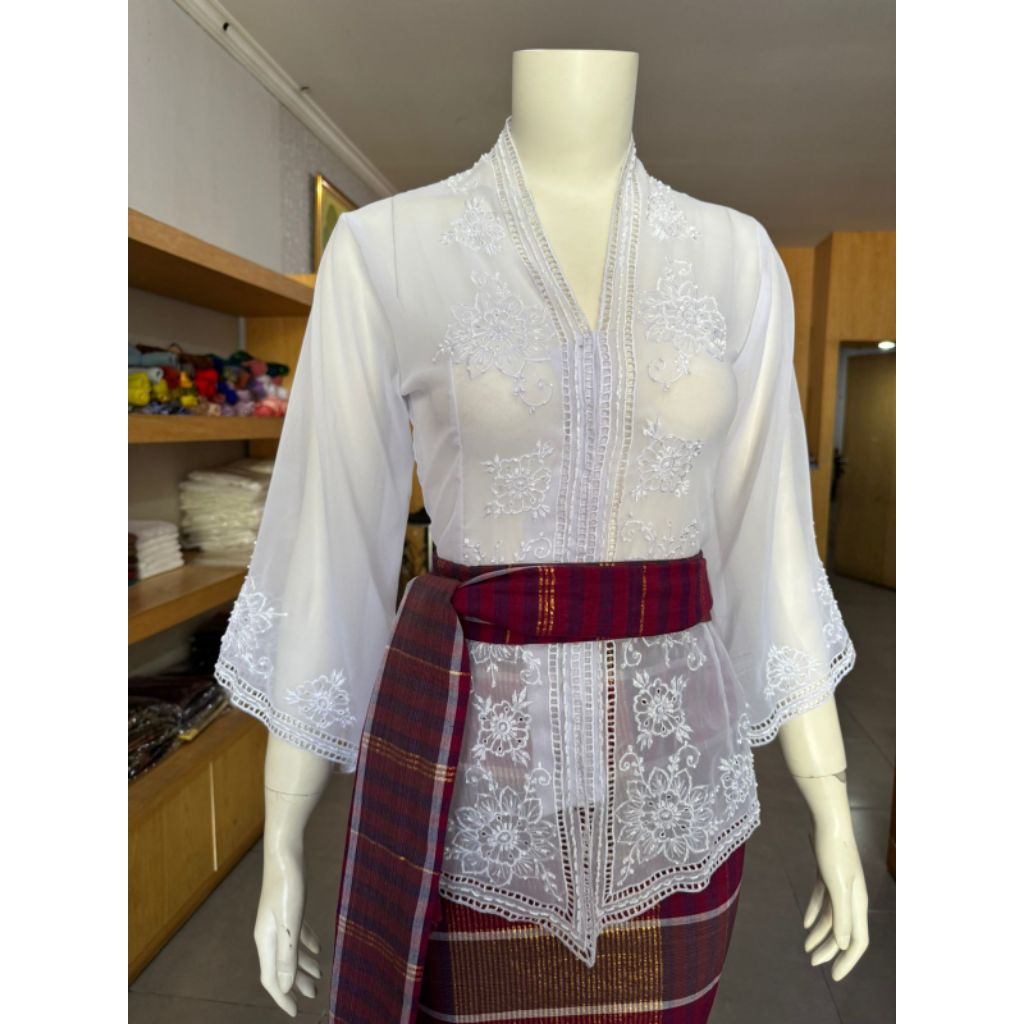 Kebaya payet bordir putih bersih