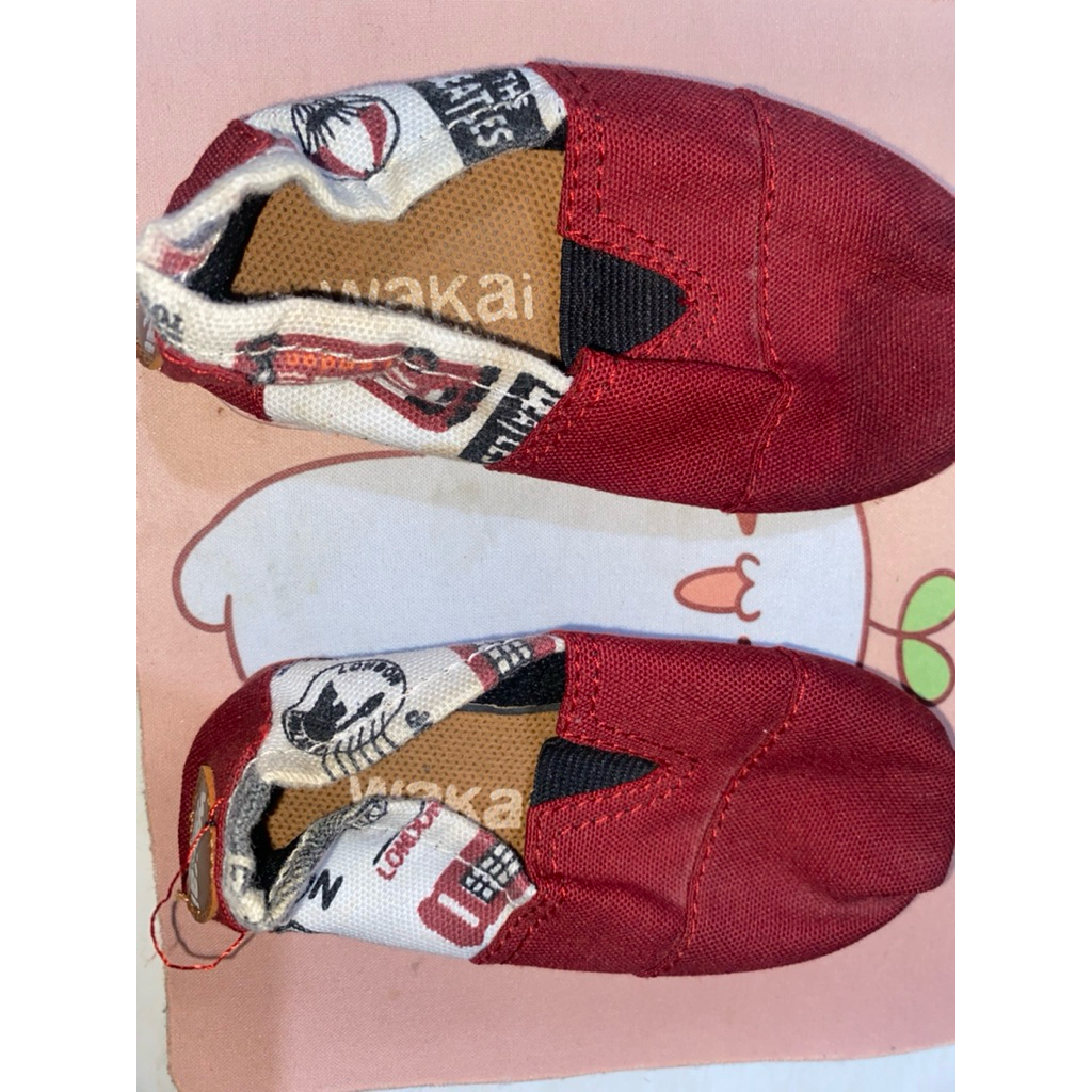 Preloved Sepatu Wakai Anak Warna Maroon