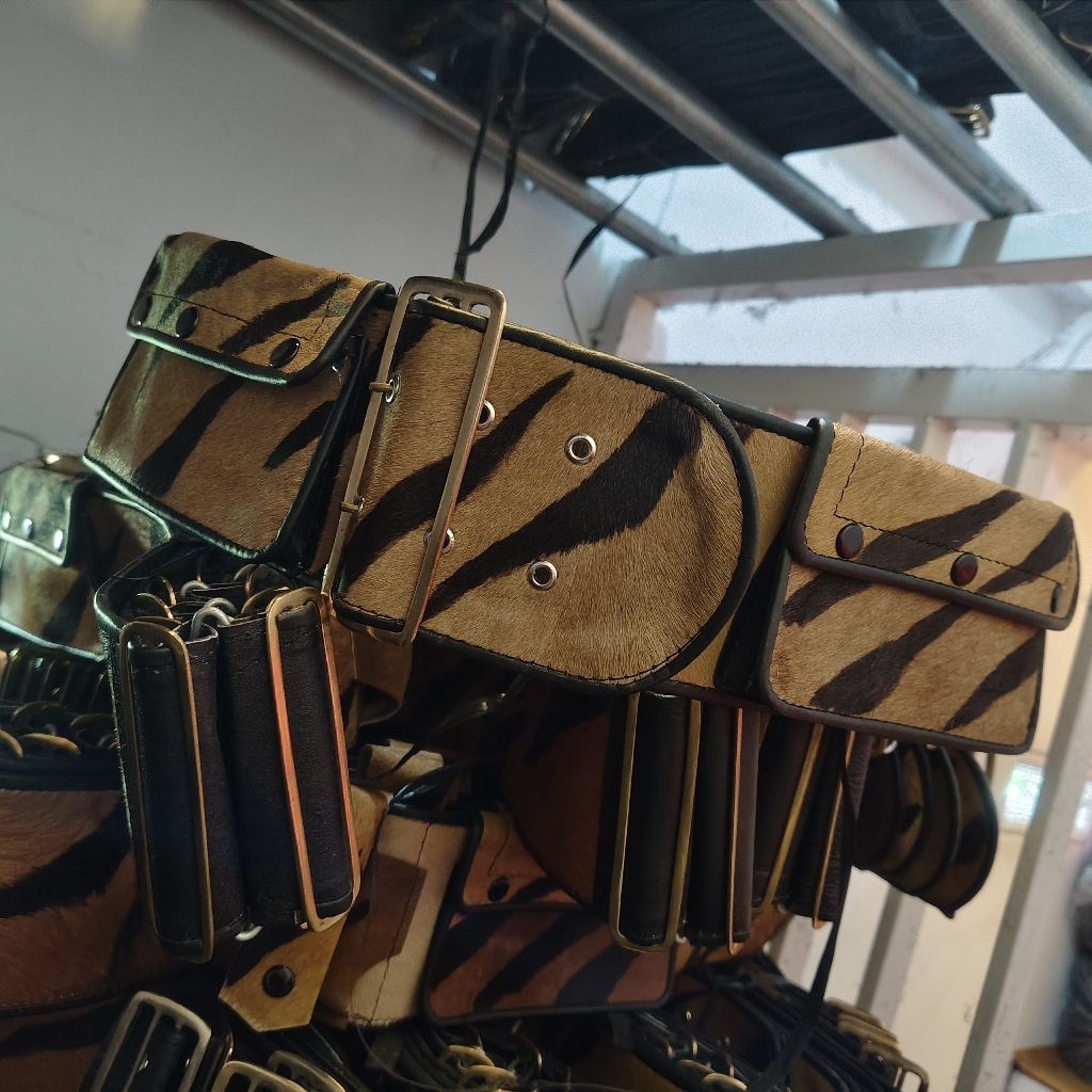 SABUK OTOK Tanpa wadah r*k*k UKURAN LEBAR timangan 11CM MOTIF MACAN| SABUK KULIT MOTIF COREK | SABUK