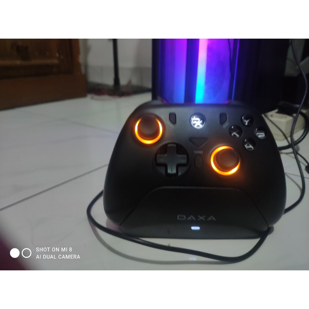 Rexus Daxa Cygnus Ax7 Wireless Gamepad + Charging Dock