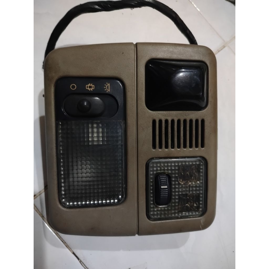 lampu plafon Peugeot 306