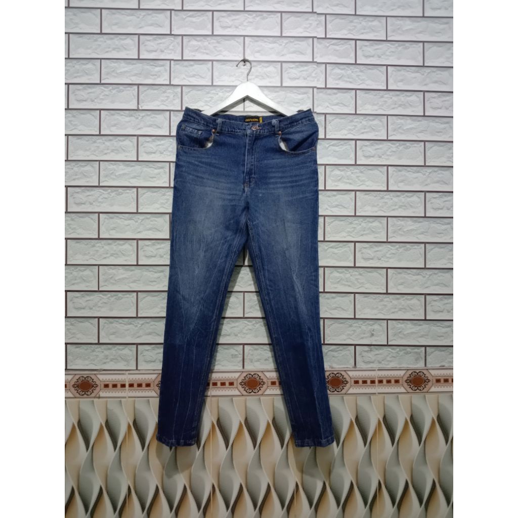 celana jeans guten inc second