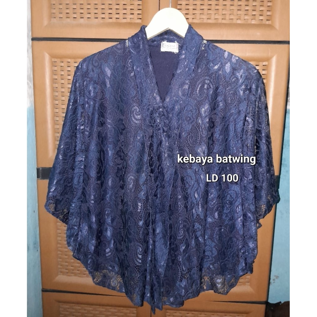 PrelovedKebayaBrukatNavy