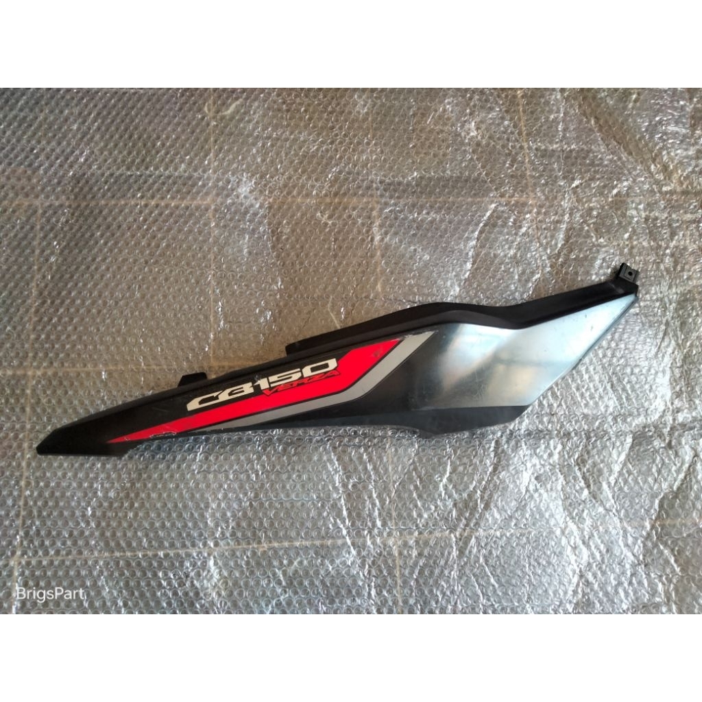 cover body bodi belakang kanan honda cb150verza cb 150 verza original