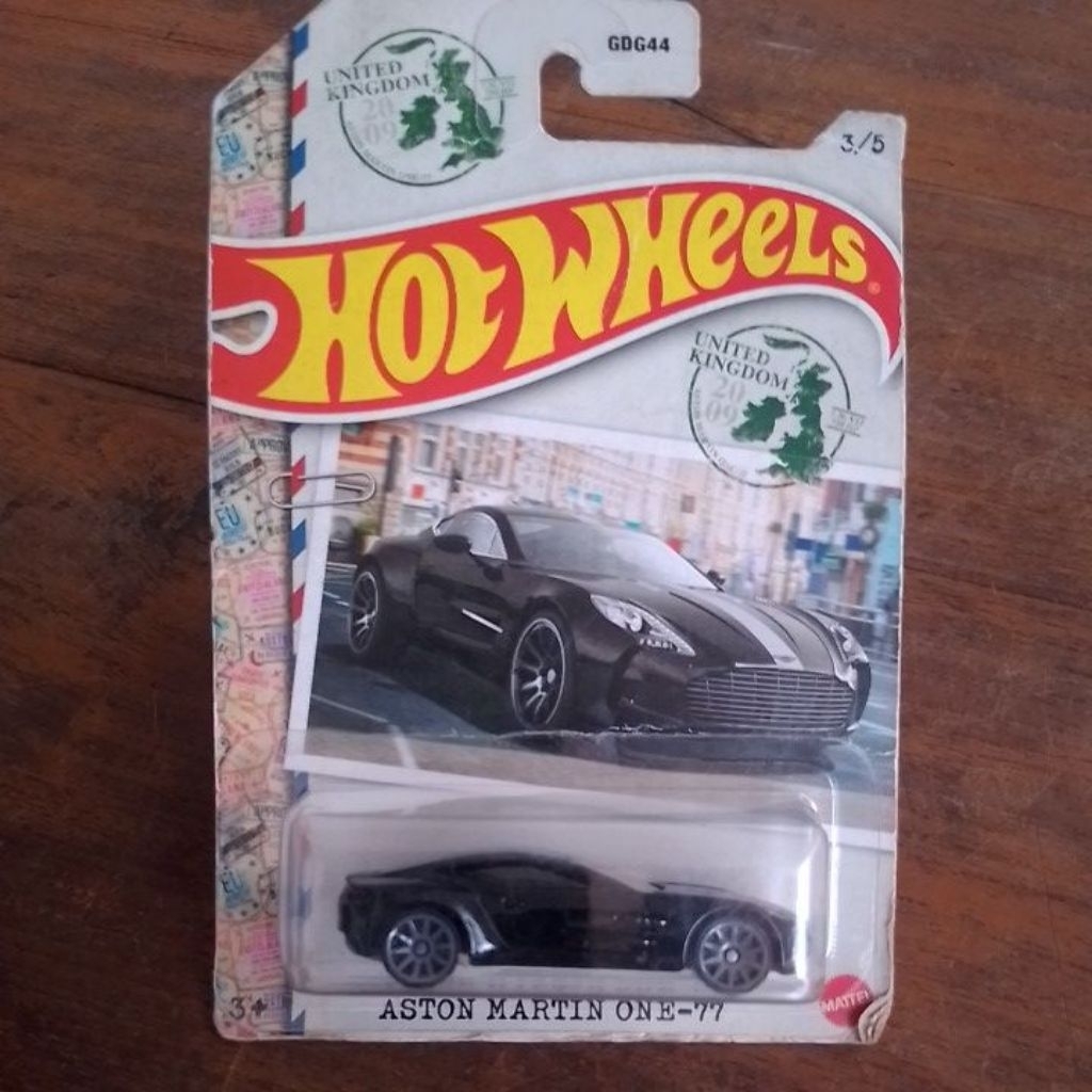 Hotwheels Aston Martin One-77