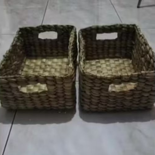 kotak penyimpanan eceng gondok.box container anyaman enceng gondok