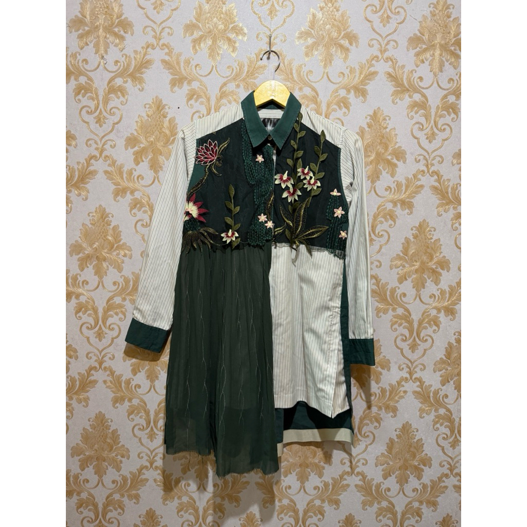 ARTKEA STRIPES - Embroidered Shirt Size S