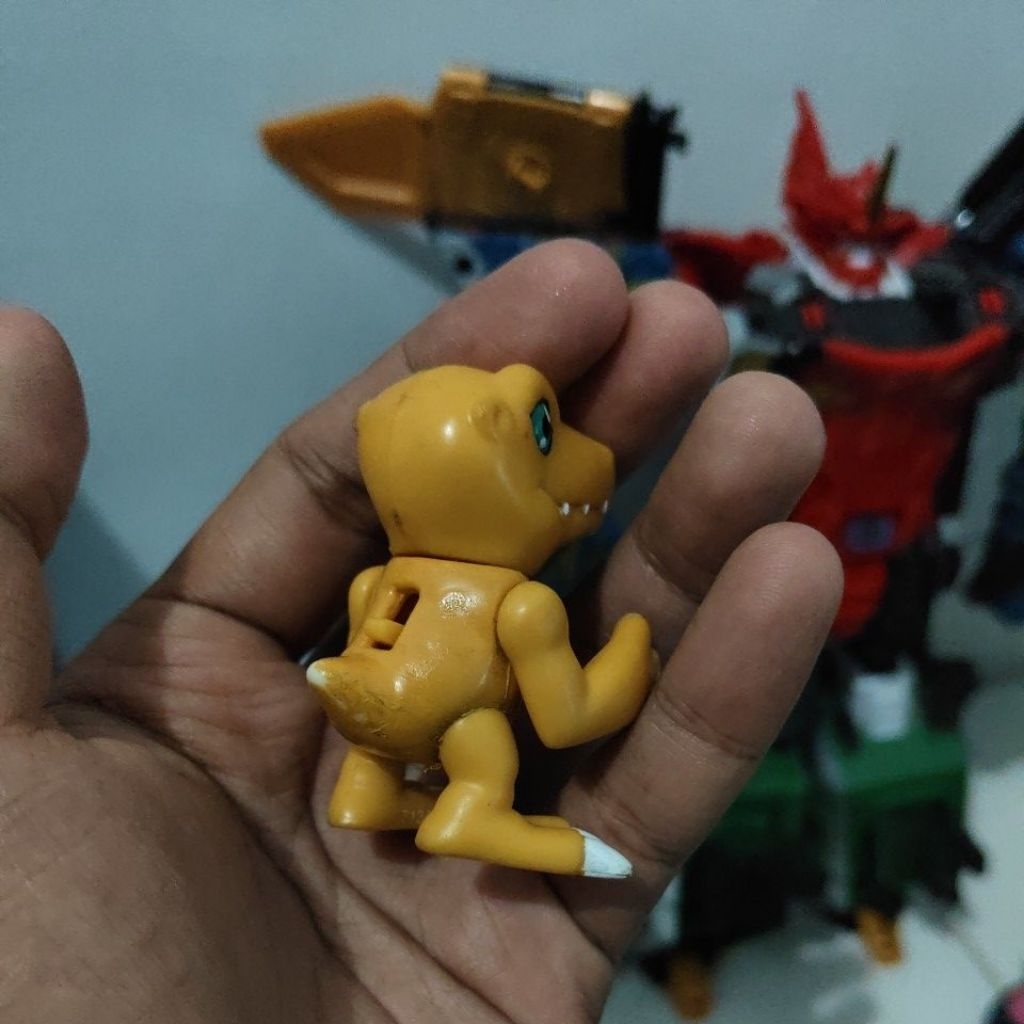 DIGIMON AGUMON FIGURE ACT FEATURE