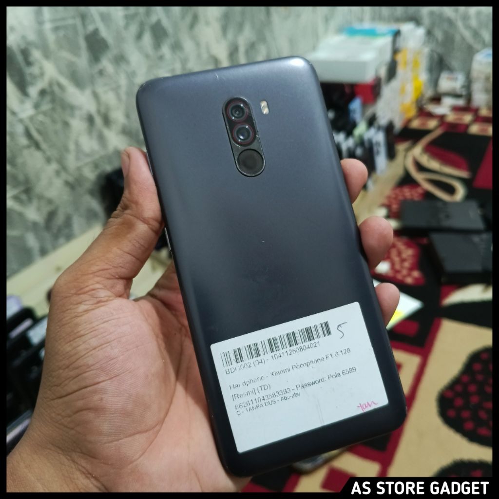 Poco F1 6/128 Second