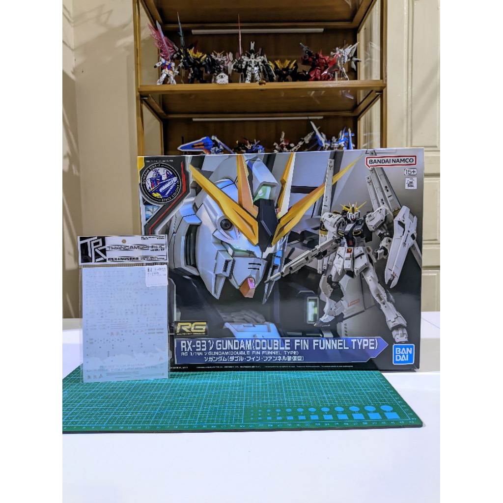 RG 1/144 RX-93 V / RG Nu Gundam (Double Fin Funnel Type) BANDAI