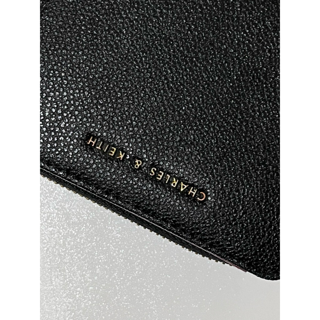 CHARLES & KEITH WALLET