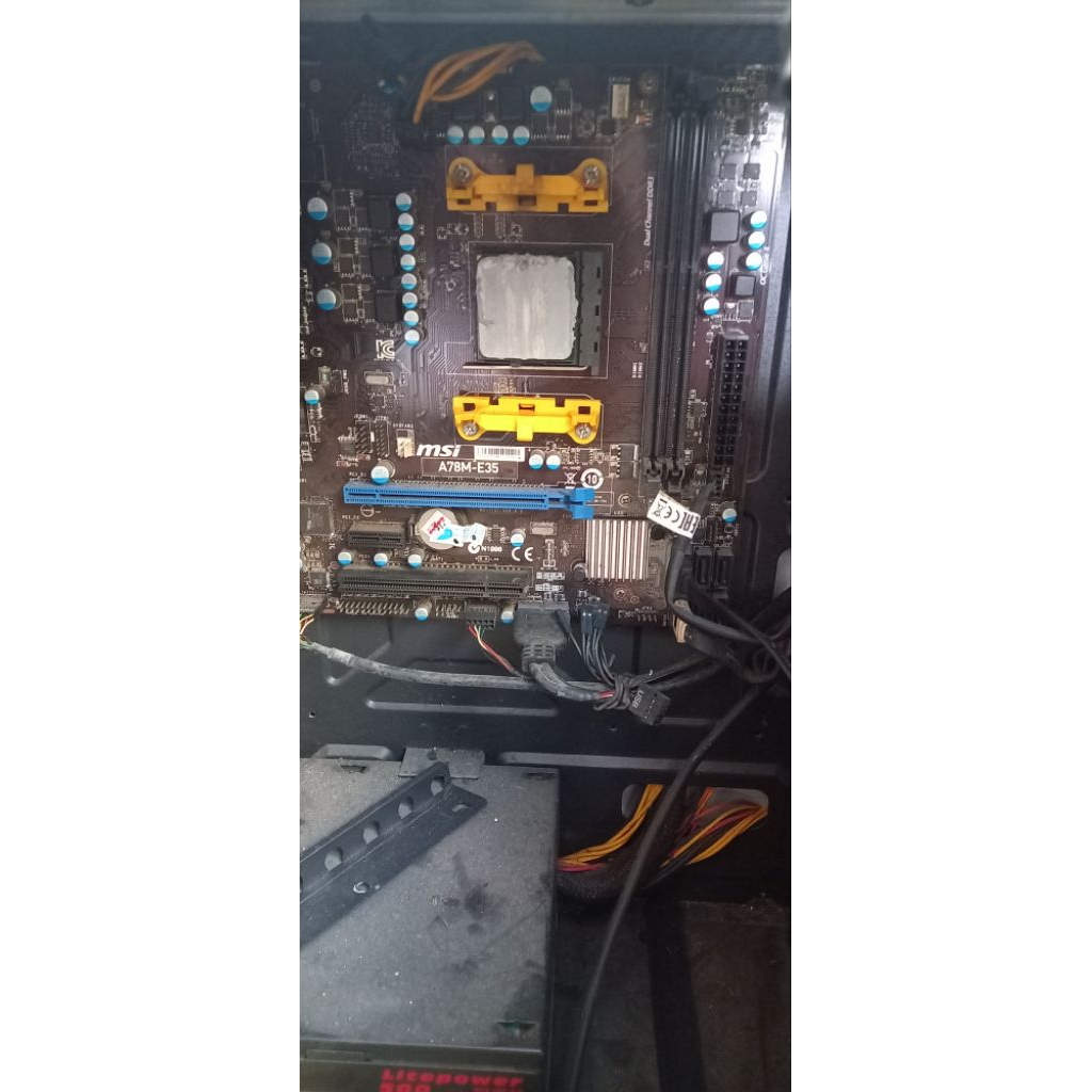 mobo amd support fx  bisa paket sama prosesor amd bisa fm2+ a6 a8 a10 7650k 7850k phenom2 x6 1050t f