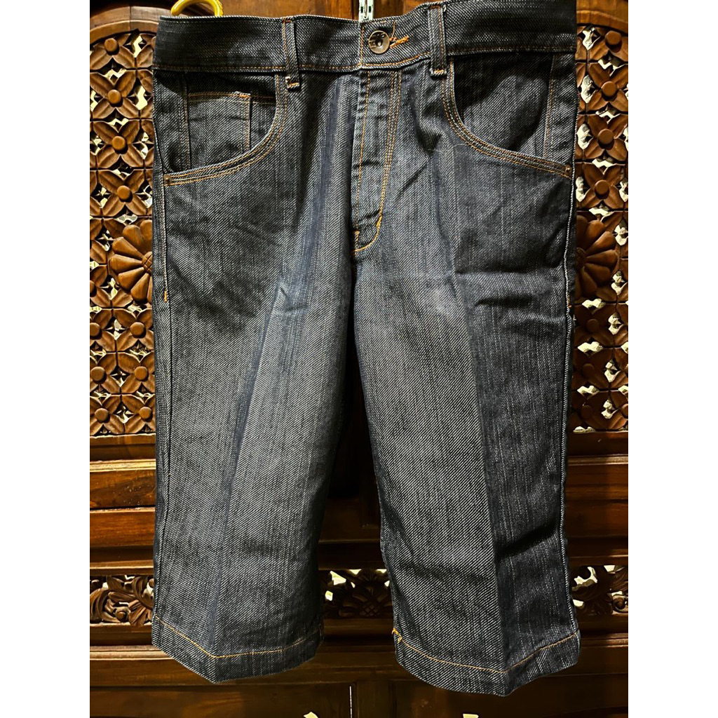 4. Dv jeans