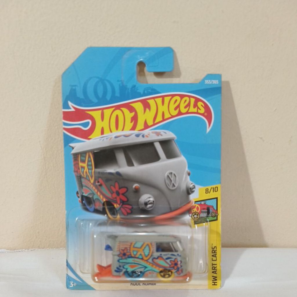 Hotwheels kool Kombi warna abu muda seri HW ART CARS