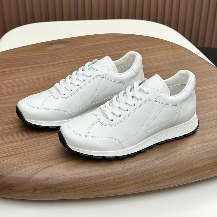 Prada's high-end new casual men's shoes, fashionable calf leather sneakers, running shoes