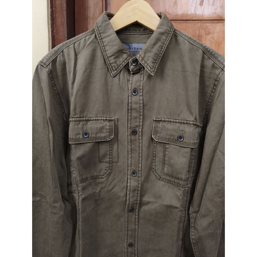 Kemeja denim GIORDANO