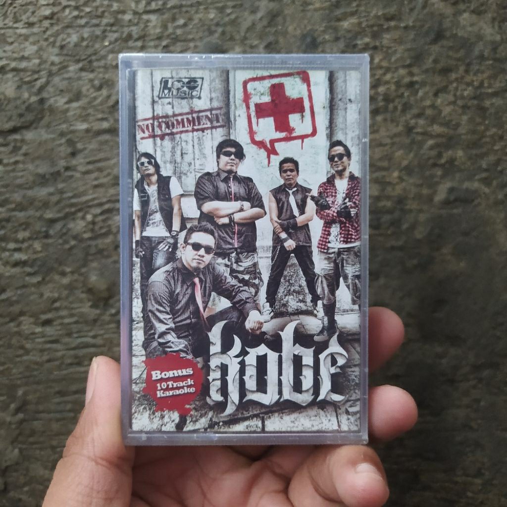 Kaset Pita Kobe - No Comment