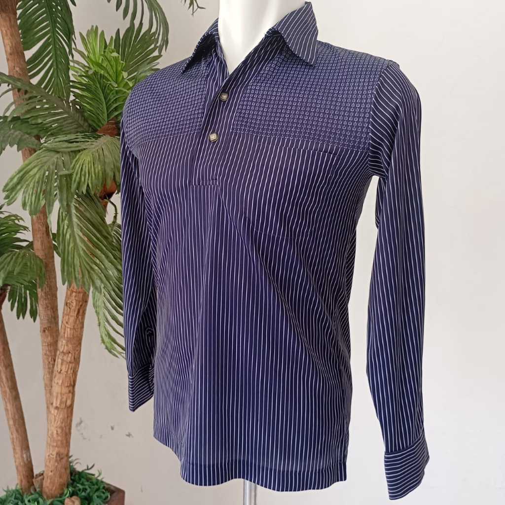 Kemeja Tangan Panjang Pria Motif Garis-garis Warna Biru Putih