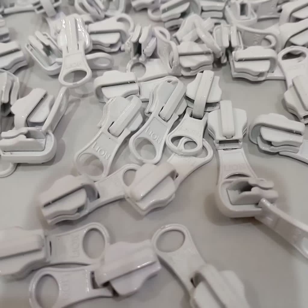 KEPALA RESLETING JAKET LION BOLAK BALIK 1 LUSIN